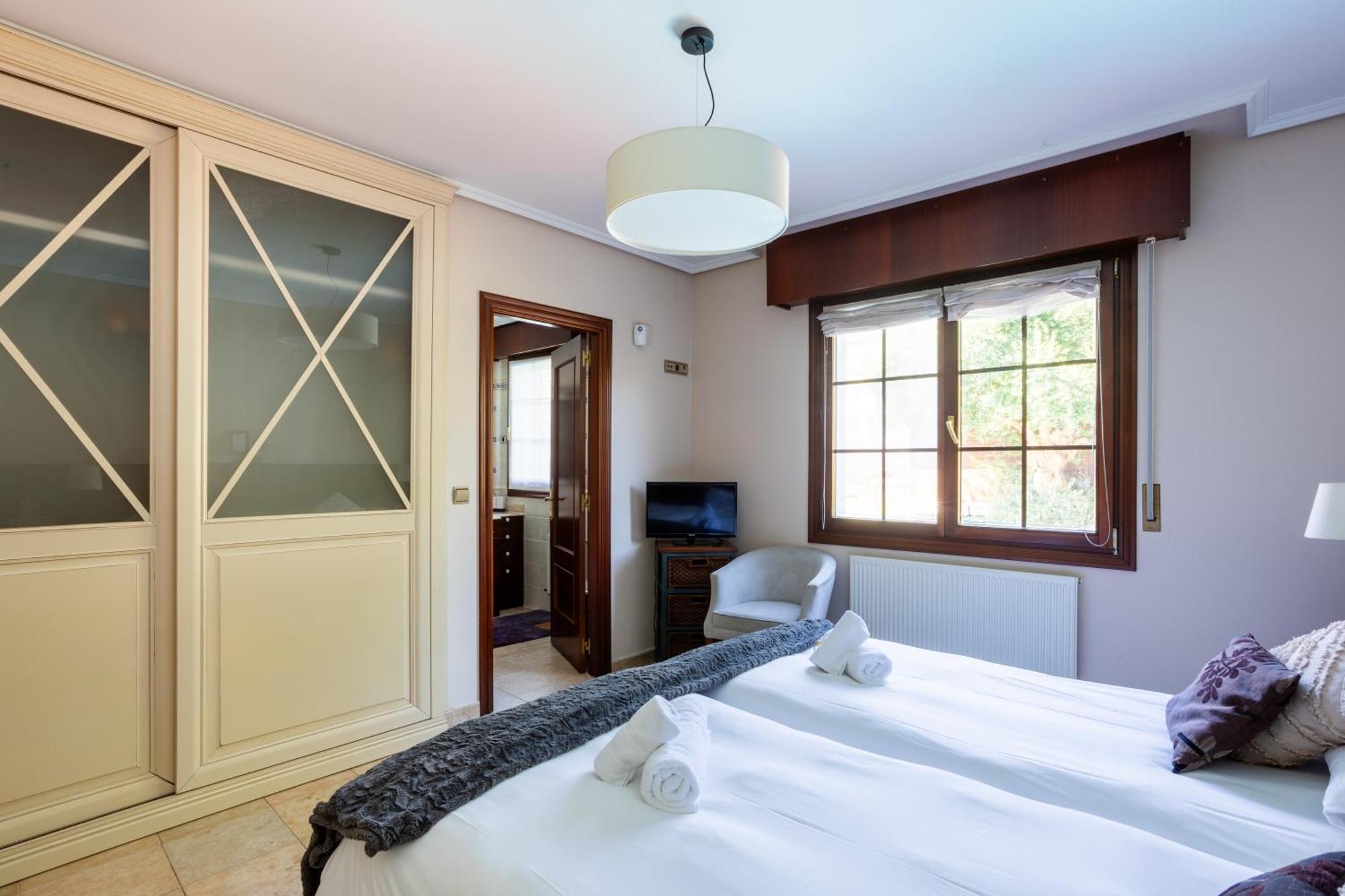 Urdaibai Boutique Villa Altamira Exterior photo